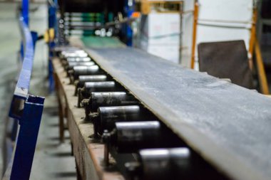 Choosing the Right Conveyor Belt for Your Industry Needs